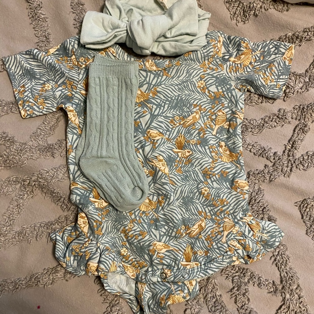Kate quinn onesie socks and headband